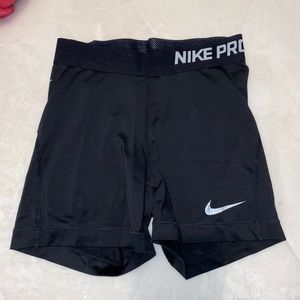 Black Nike Pros